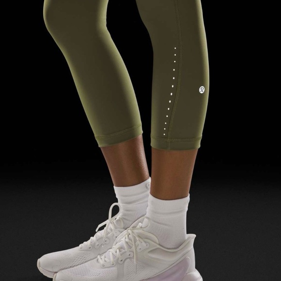 NWT Lululemon Swift Speed HR Crop 21” Bronze Green Sz 6 - Picture 2 of 11